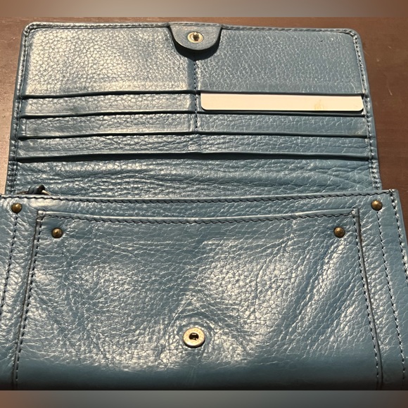 Chloe’ Long Wallet - Picture 5 of 15